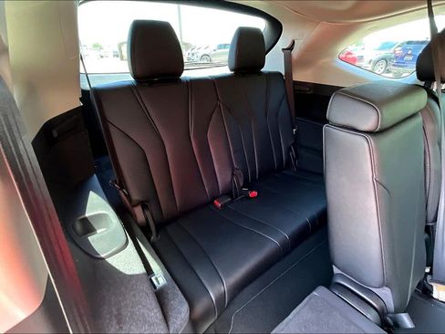 Used 2023 Acura MDX SH-AWD image 39