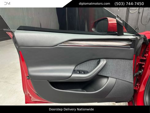 Used 2021 Tesla Model S Plaid image 24