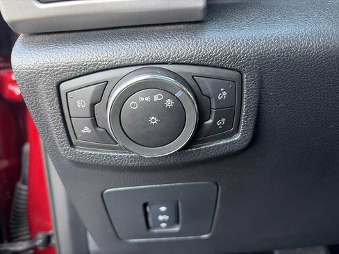 Used 2015 Ford F150 Platinum w/ Technology Package AWD/4WD image 37