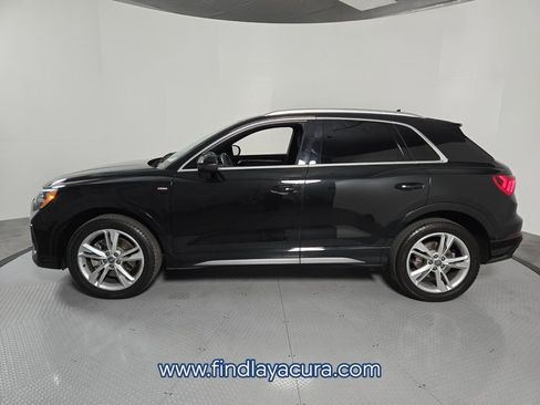 Used 2020 Audi Q3 2.0T Premium w/ Convenience Package image 3