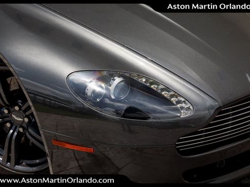 Used 2009 Aston Martin V8 Vantage Roadster RWD image 16