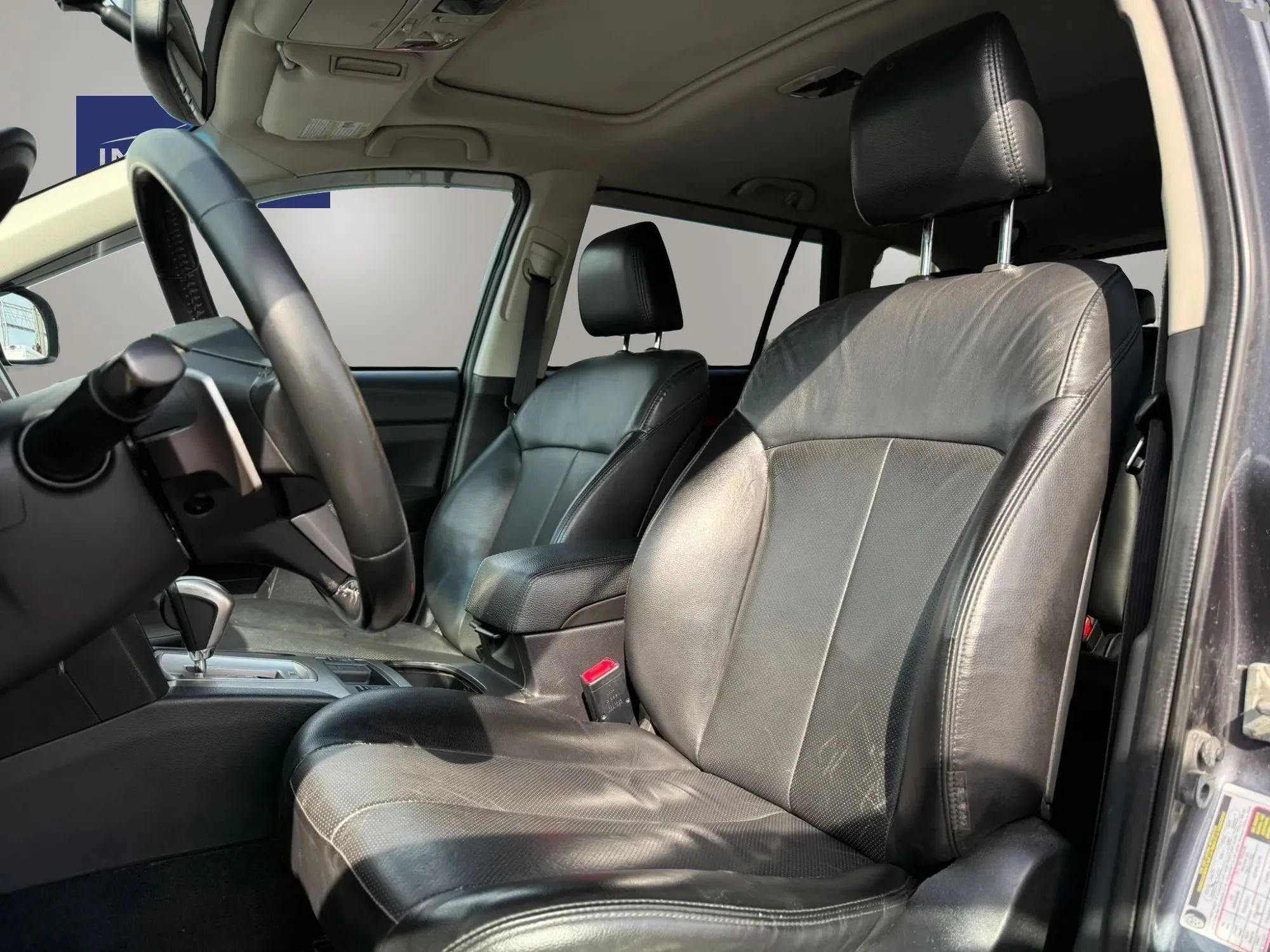 Used 2011 Subaru Outback 2.5i Limited AWD/4WD image 10