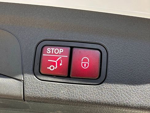 Used 2024 Mercedes-Benz GLE 350 GLE 350 4matic image 13