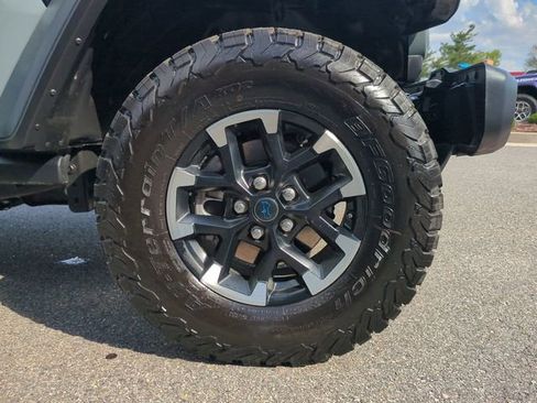 Used 2025 Jeep Wrangler Unlimited Rubicon 4xe image 11