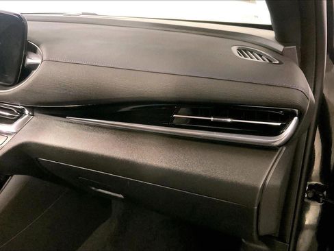 Used 2025 Buick Envista Sport Touring FWD image 16