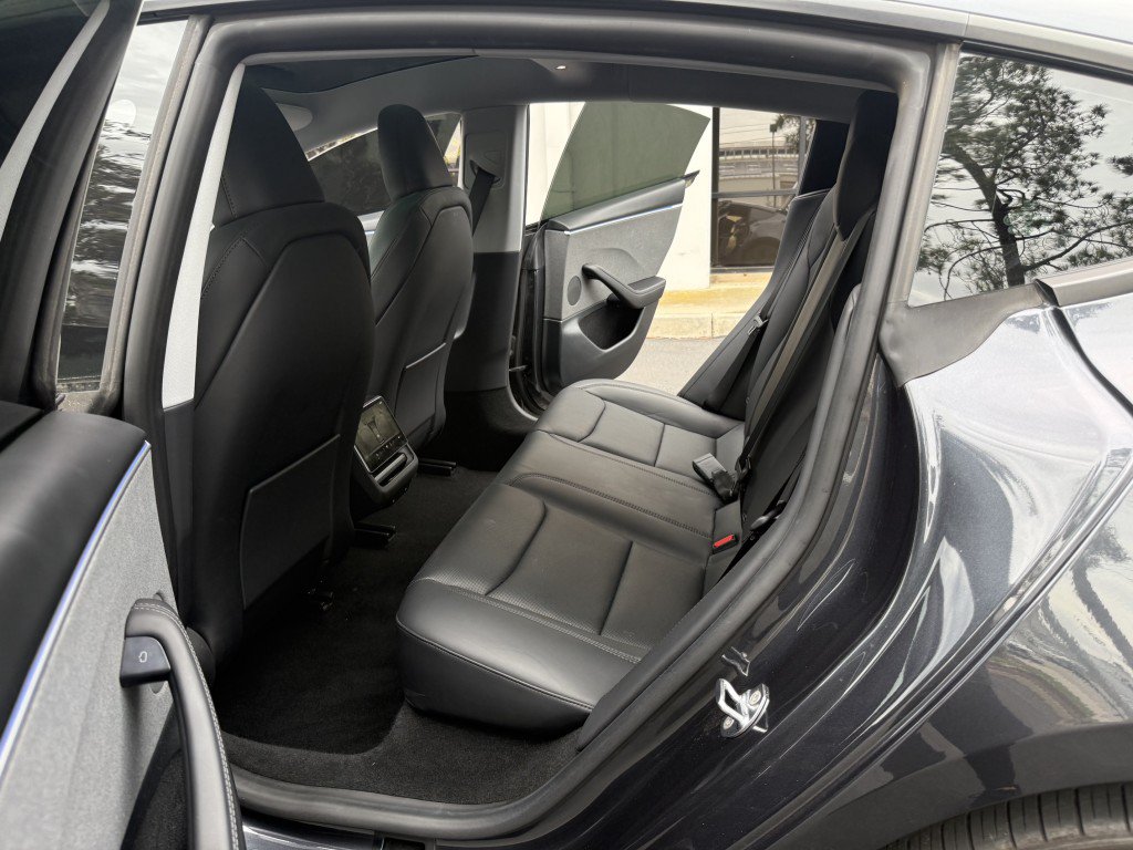 Used 2025 Tesla Model 3 Long Range RWD image 15
