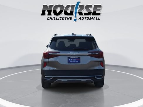 Used 2023 Kia Seltos EX AWD/4WD image 7