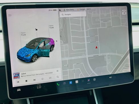 Used 2020 Tesla Model Y Long Range AWD/4WD image 13