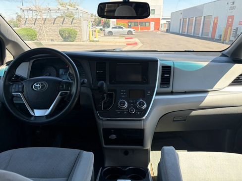 Used 2015 Toyota Sienna LE image 15