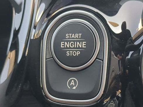 Certified 2025 Mercedes-Benz GLA 250 image 14