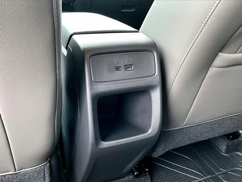 Used 2025 Chevrolet Trax ACTIV w/ Driver Confidence Package image 32