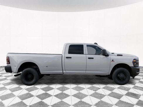 New 2026 RAM 3500 Tradesman AWD/4WD image 29