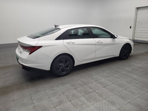 Used 2023 Hyundai Elantra Blue image 10