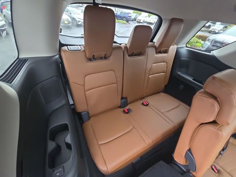 New 2025 Nissan Pathfinder Platinum w/ Cargo Package image 26