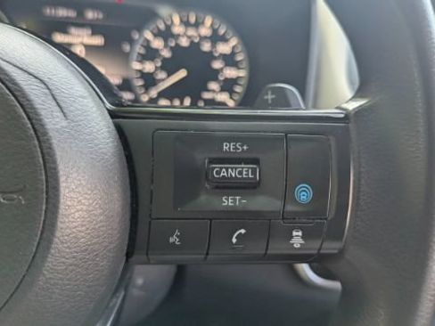 Used 2021 Nissan Rogue SV AWD/4WD image 25
