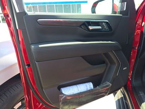 New 2026 Chevrolet Tahoe Premier AWD/4WD image 11