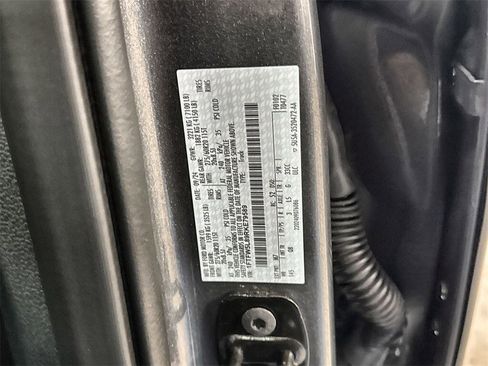 Used 2024 Ford F150 Lariat w/ FX4 Off-Road Package image 33