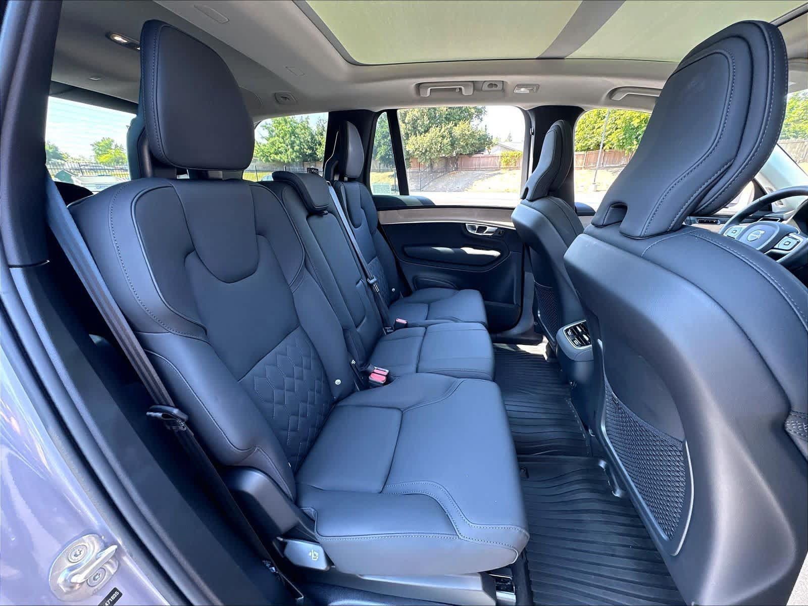 Used 2026 Volvo XC90 B5 Plus w/ Protection Package AWD/4WD image 30
