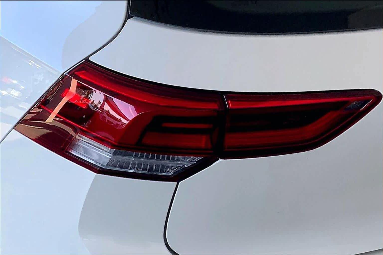 New 2026 Volkswagen GTI SE FWD image 14