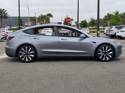 Used 2025 Tesla Model 3 Long Range AWD/4WD image 8