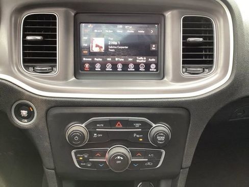 Used 2022 Dodge Charger SXT w/ Leather Interior Group image 19