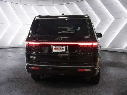 New 2026 Jeep Grand Wagoneer Limited AWD/4WD image 4