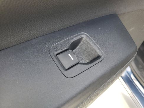 Used 2023 Honda CR-V EX image 15