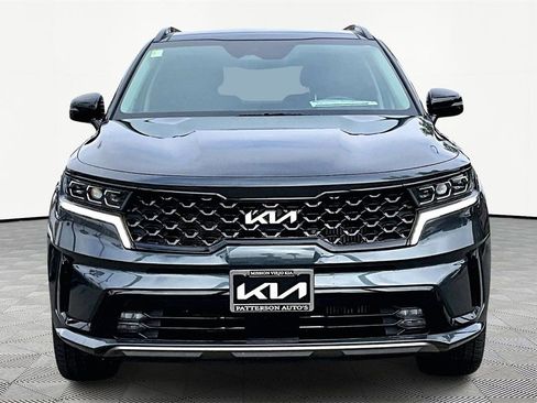 Certified 2023 Kia Sorento SX image 3