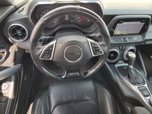 Used 2017 Chevrolet Camaro LT RWD image 26