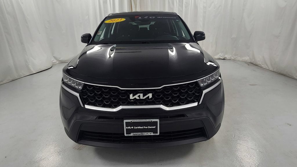 Used 2023 Kia Sorento LX AWD/4WD image 8