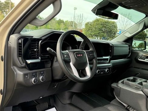 Used 2023 GMC Sierra 1500 Elevation image 16