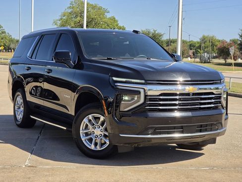 Used 2025 Chevrolet Tahoe LT RWD image 2