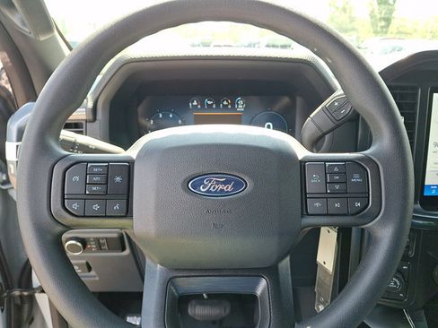 Used 2025 Ford F150 STX AWD/4WD image 9