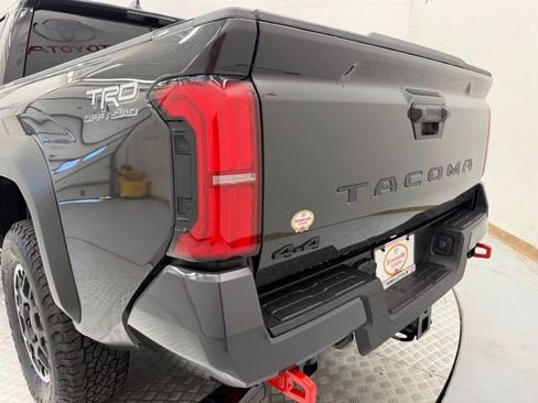 New 2026 Toyota Tacoma TRD Off-Road AWD/4WD image 24