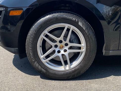 Used 2017 Porsche Macan image 17