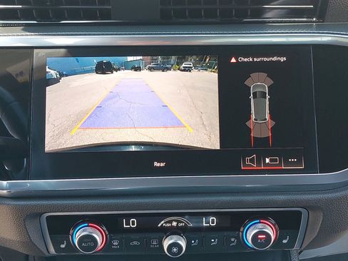 Certified 2025 Audi Q3 2.0T Premium w/ Convenience Package AWD/4WD image 26