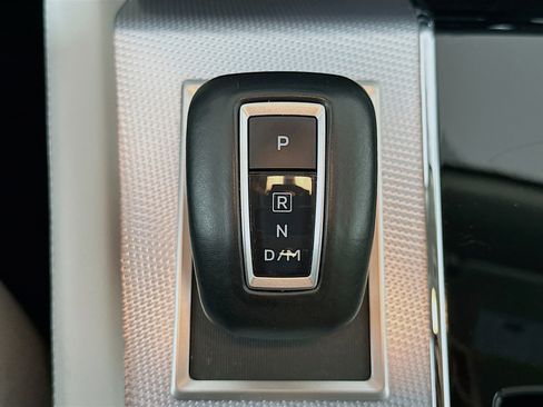 Used 2024 Mitsubishi Outlander SEL image 24