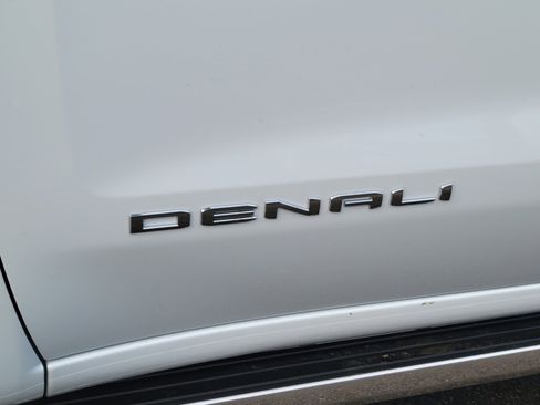 New 2026 GMC Sierra 1500 Denali image 13