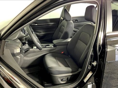 New 2025 Nissan Altima 2.5 SV w/ SV Special Edition Package image 14