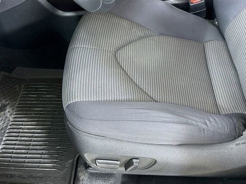 Certified 2022 Toyota Highlander LE image 18