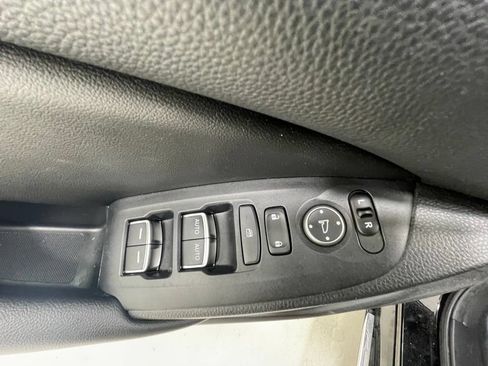Used 2019 Honda Accord EX image 11
