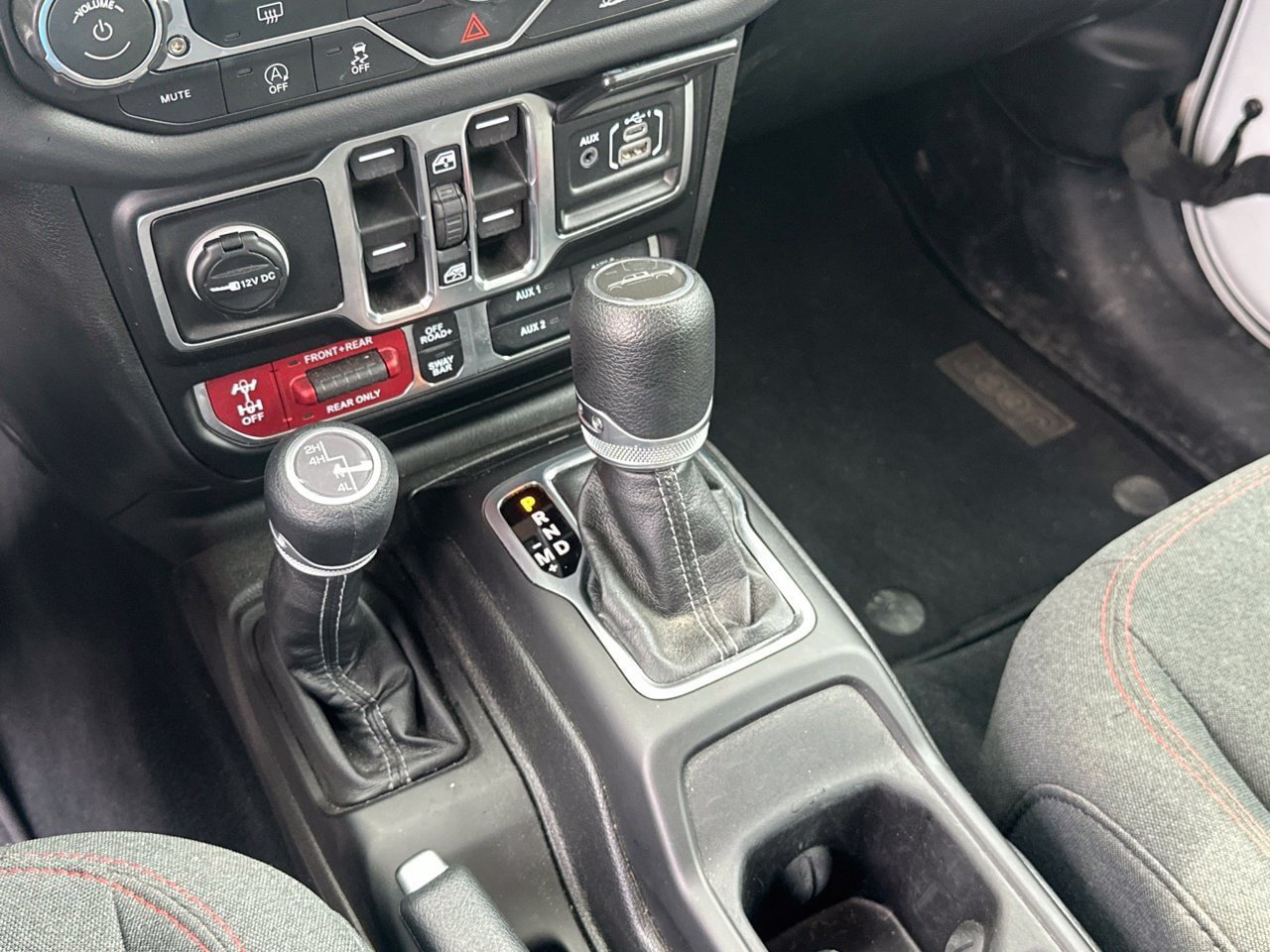 Used 2026 Jeep Gladiator Rubicon AWD/4WD image 22