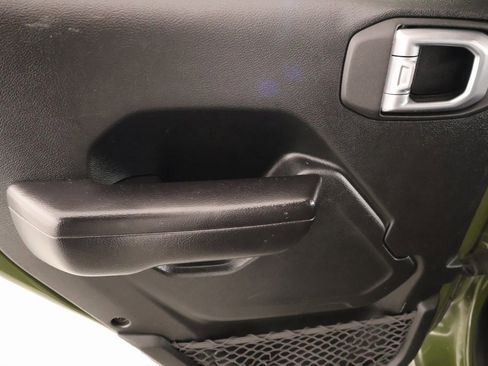 Used 2021 Jeep Wrangler Unlimited Sport image 16