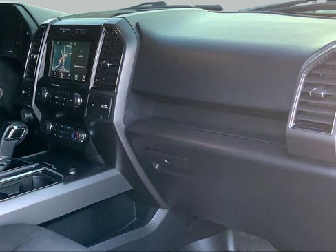 Used 2019 Ford F150 XLT w/ Equipment Group 302A Luxury AWD/4WD image 17