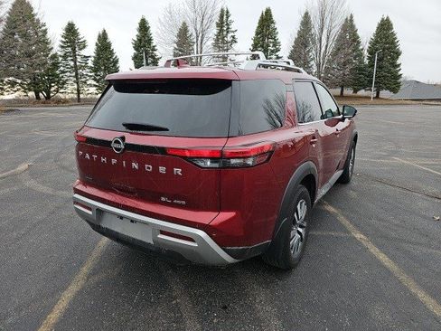 Used 2023 Nissan Pathfinder SL image 6