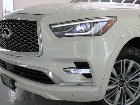 Used 2019 INFINITI QX80 Luxe w/ All-Season Package image 21