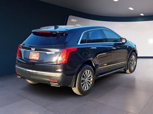 Used 2017 Cadillac XT5 Luxury w/ Driver Awareness Package image 5