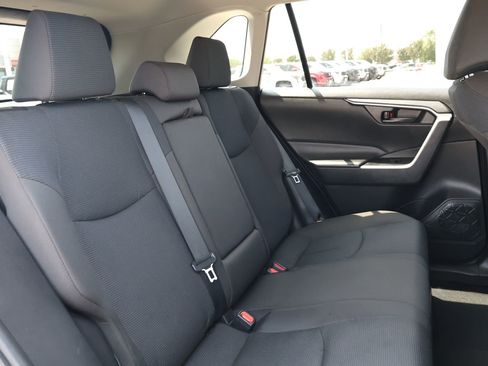 Used 2024 Toyota RAV4 LE AWD/4WD image 31
