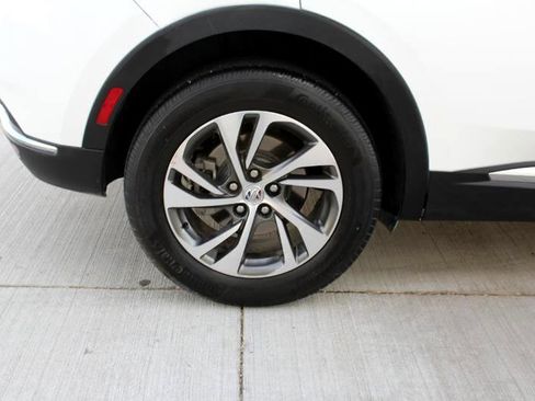 Used 2023 Buick Envision Essence image 44