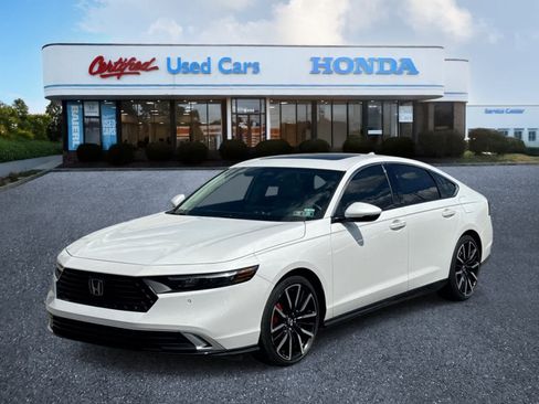 Used 2024 Honda Accord Touring image 1